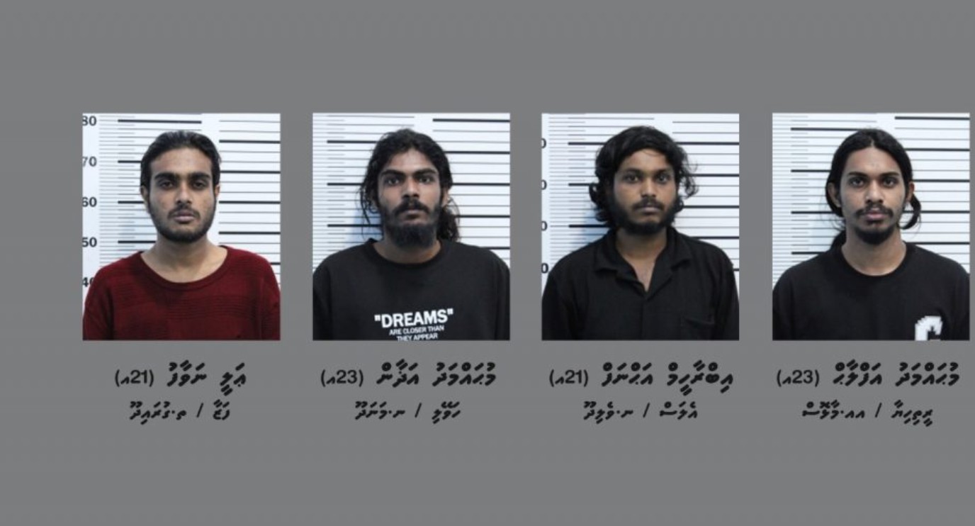ގެއެއްގެ ވެރިފަރާތަށް ބިރުދައްކައި އިންޒާރުދިން ހަތަރު މީހުންގެ ވަނަވަރު އާންމުކޮށްފި